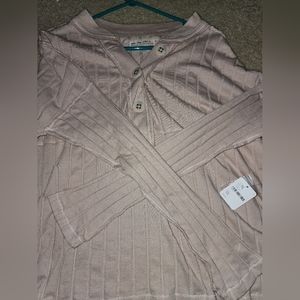 Free people neutral longsleeve brand new with tags size xl!